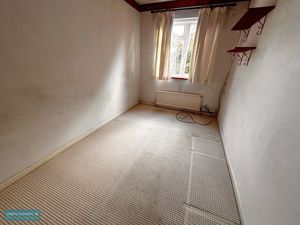 Bedroom- click for photo gallery